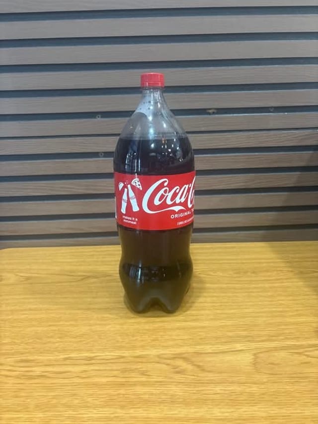2 Liter Soda.