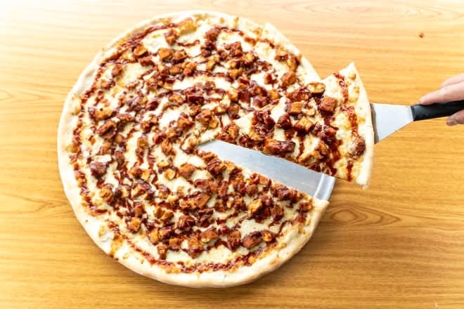 Lg 18" BBQ Chicken Pie.