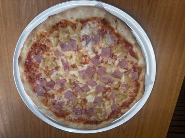 Chicago Style Hawaiian Pie.
